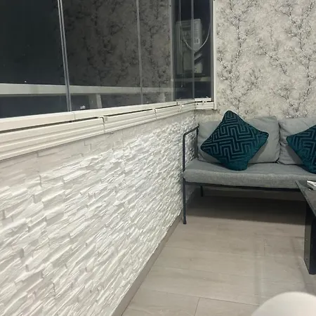Studio Appartament Bright Nuevo! Daire *